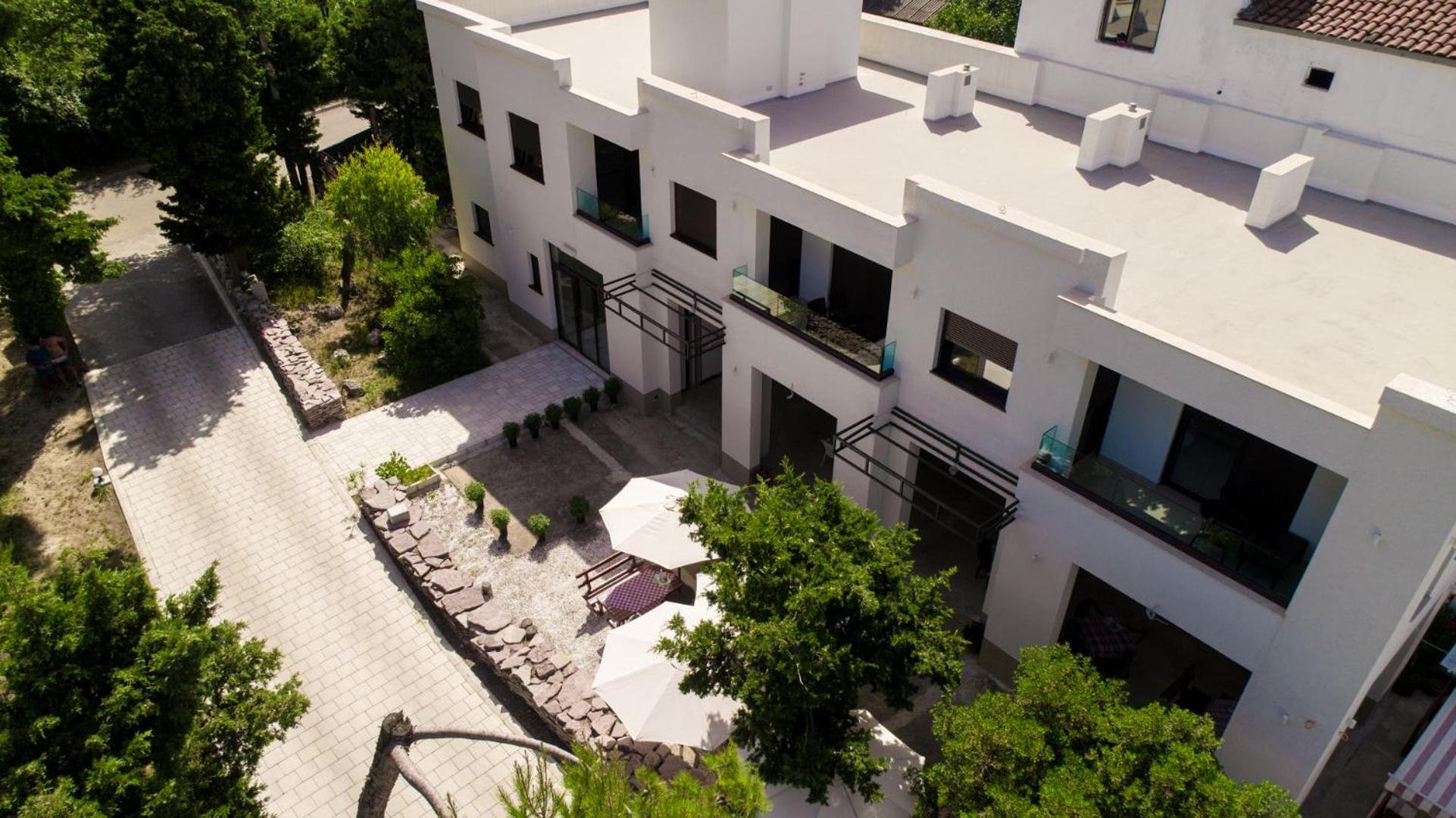 Zia Apartments Bar Exterior photo